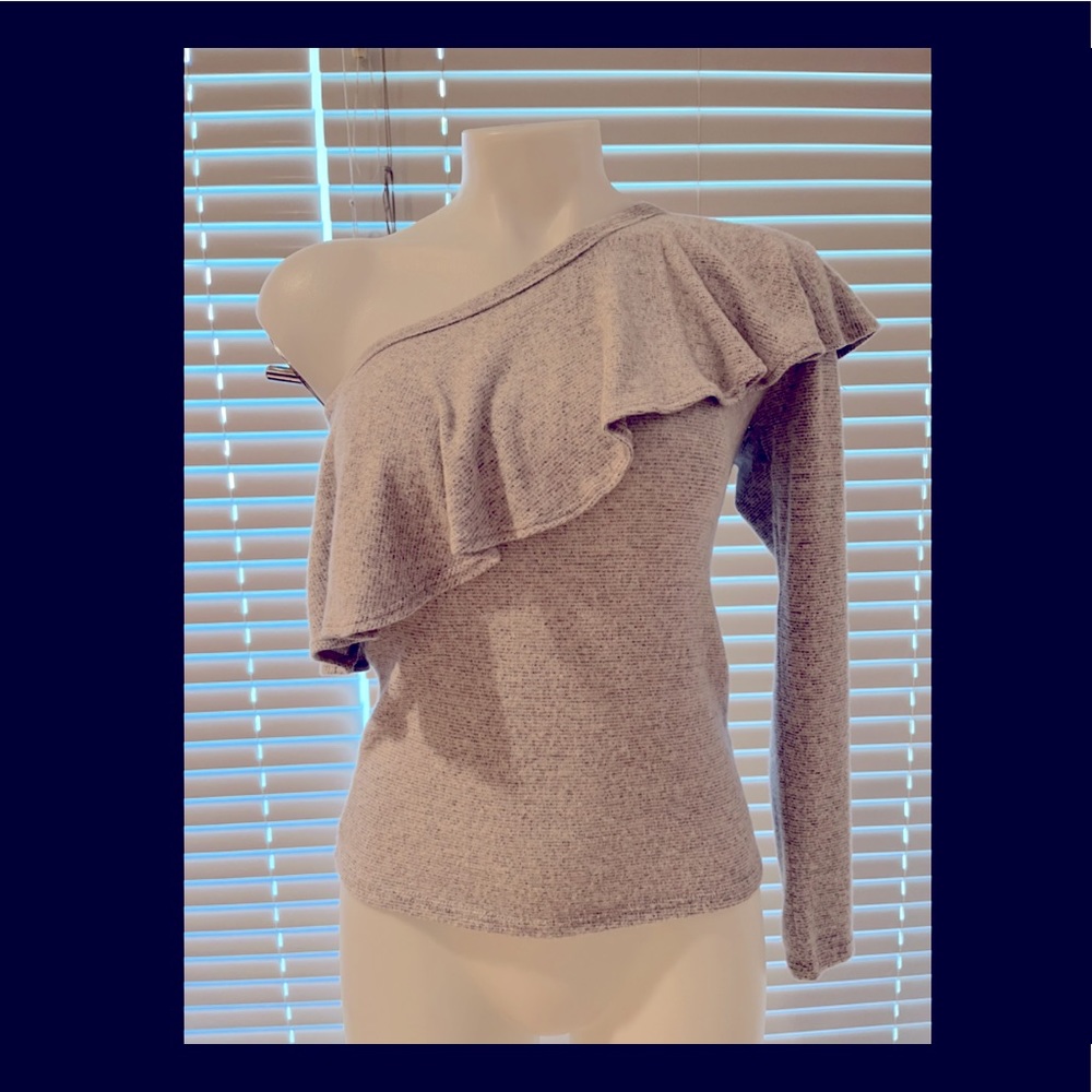 Gorgeous Grey Sweater - So Soft!